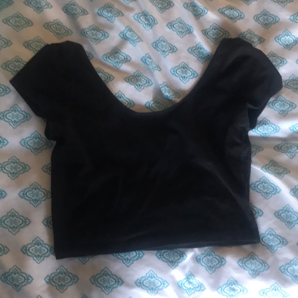 Black crop top